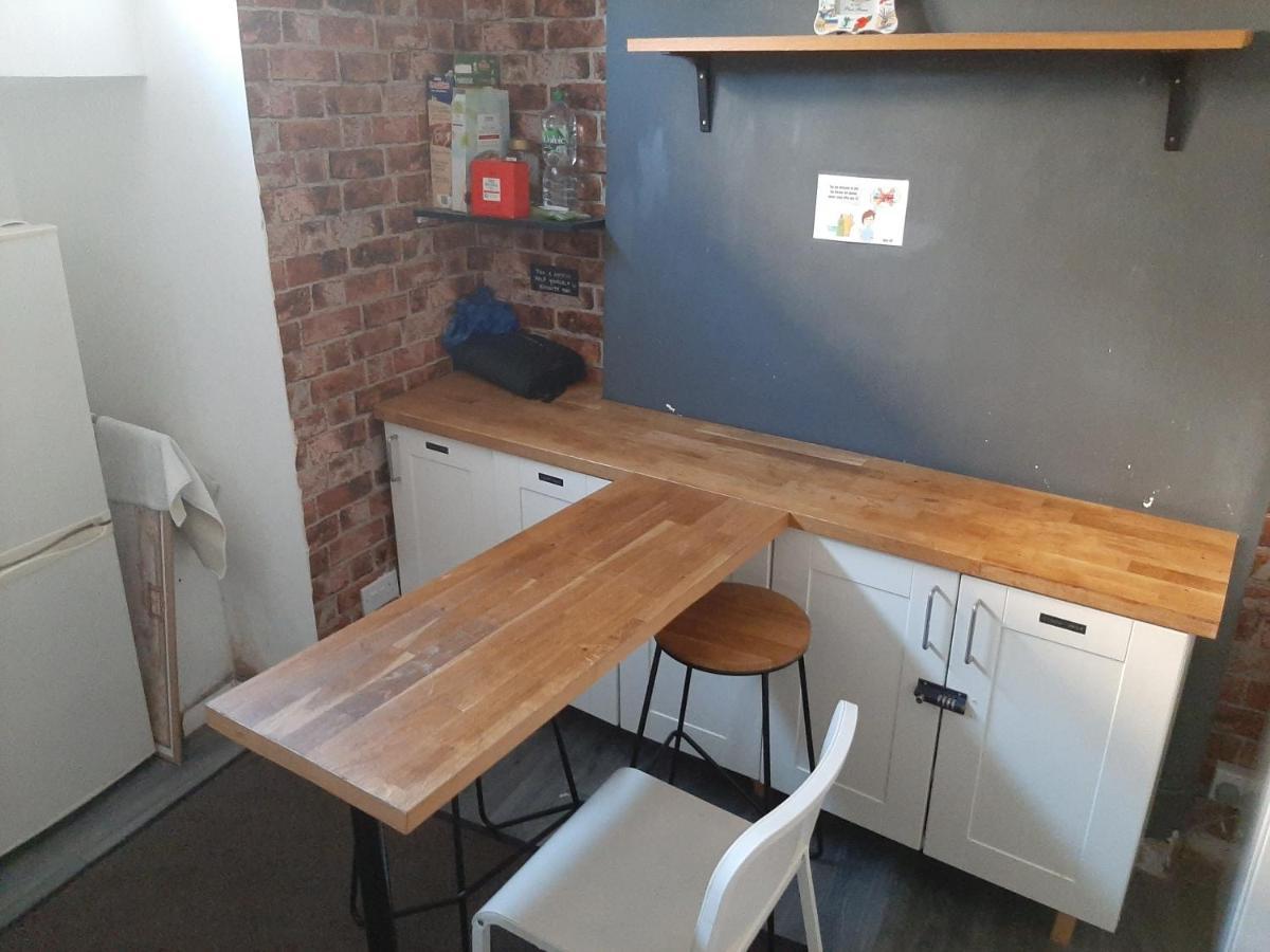 Single Bedrooms With Wifi And Underbed 10 London Exteriör bild