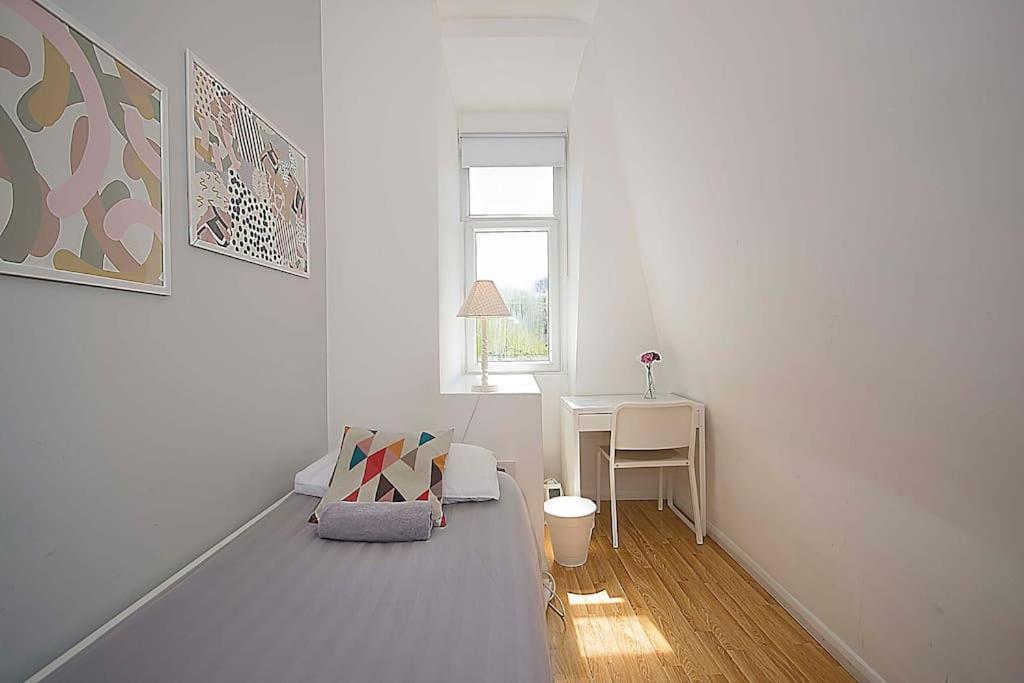 Single Bedrooms With Wifi And Underbed 10 London Exteriör bild